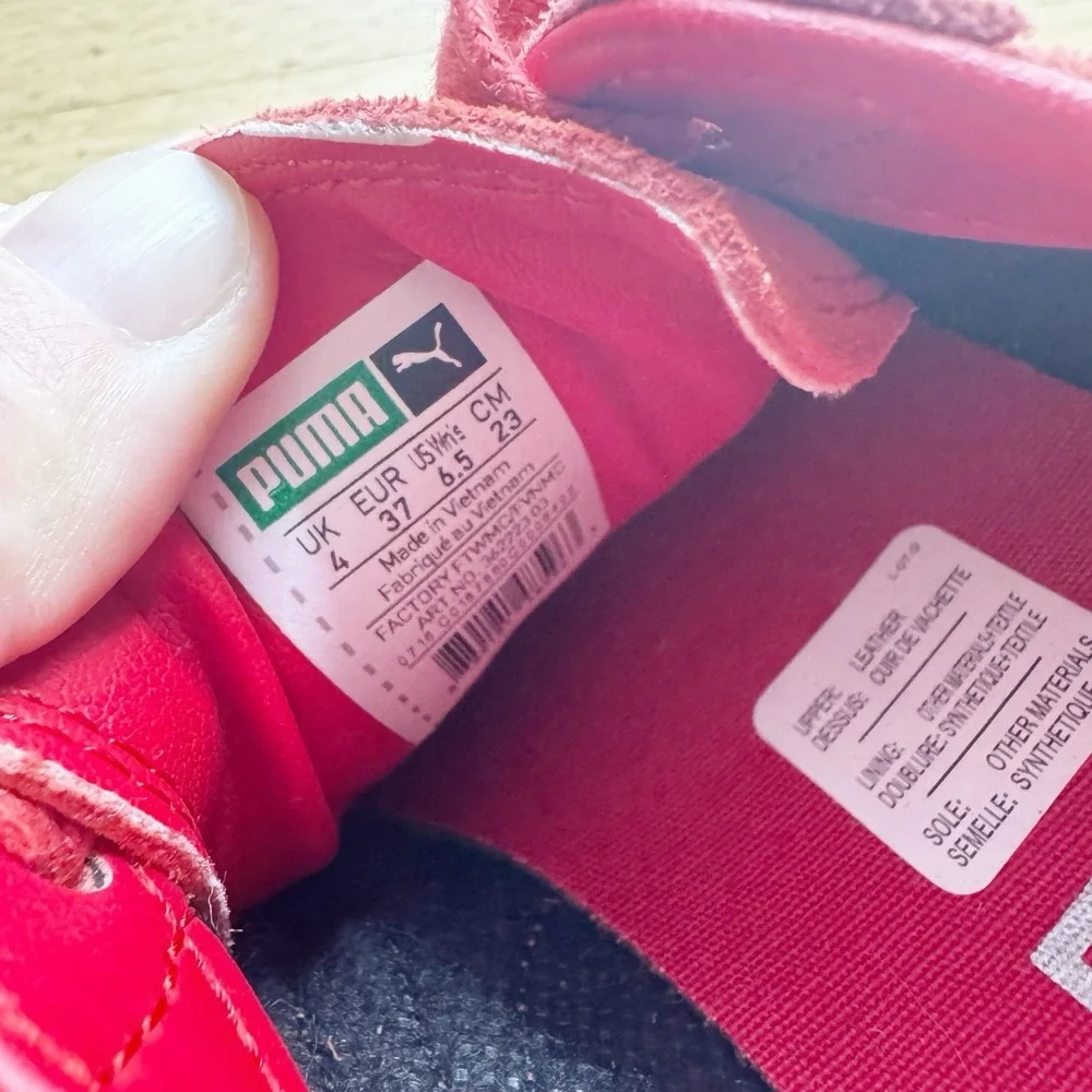 PUMA‎ BASKET CLASSIC PATENT EMBOSS SHOES: RED SIZE US 6.5 Women